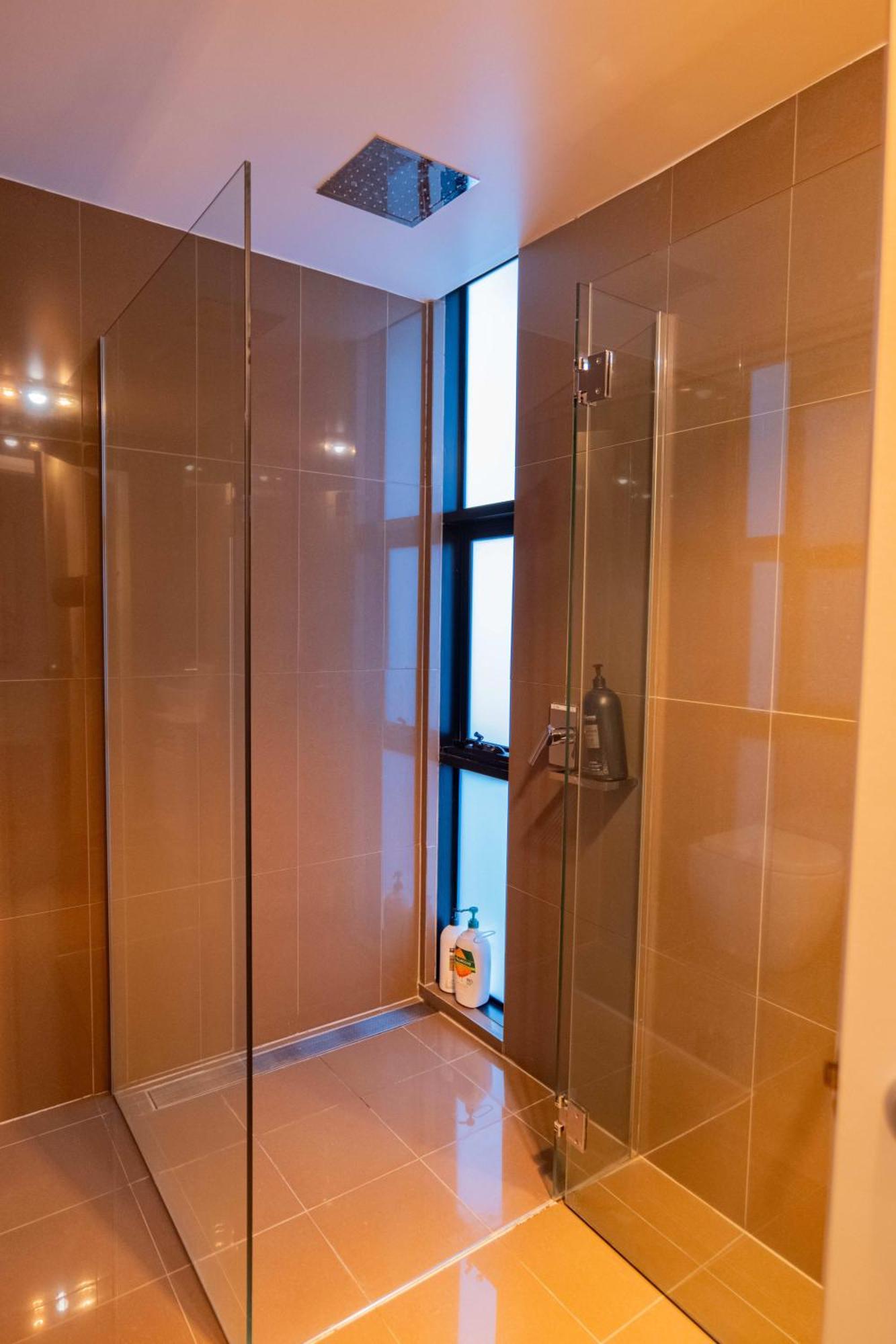 Large Executive 3 Bedroom Yarralumla Экстерьер фото